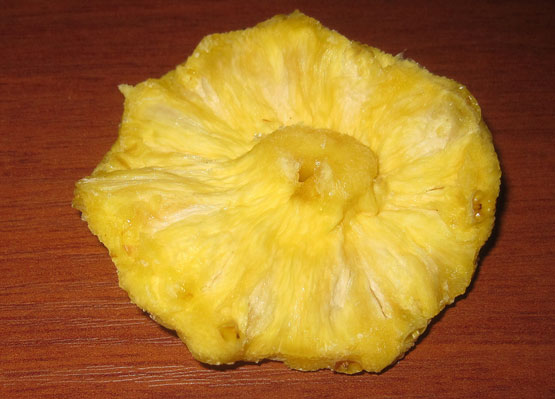 Кольцо вяленого ананаса