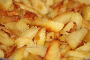 Картофель на сковороде