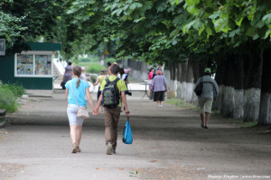 Давай держаться за руки