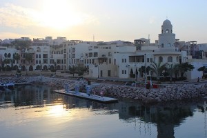 Заправка на воде в порту Акабы