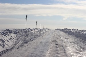 Ледяная дорога в поле