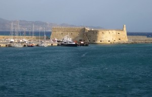 Крепость в порту Крита